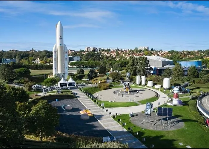 アパート T2 Jean Rieux 4p- Cite De L'espace *